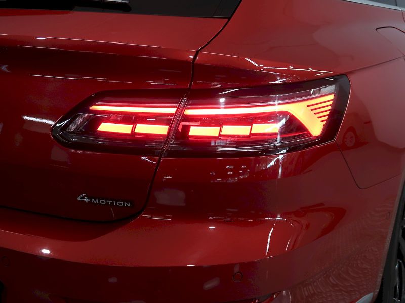 Volkswagen Arteon (2022) SB R-LINE 2.0TSI 206KW 4x4 DSG - fotka 11 z 42