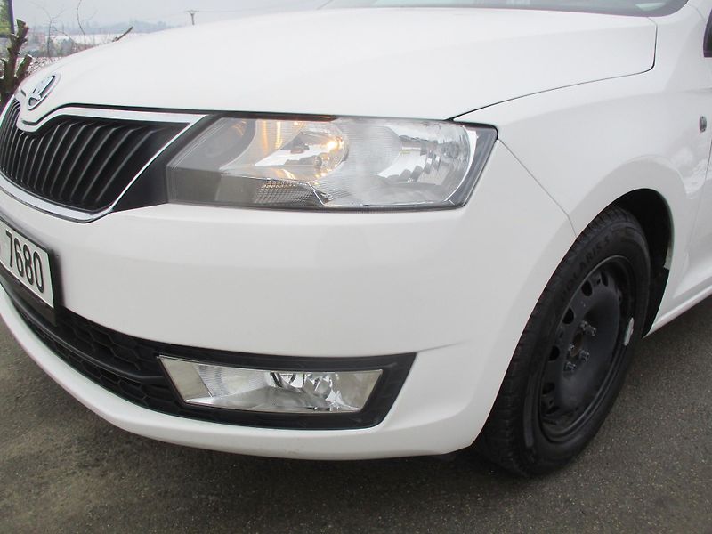 Škoda Rapid 1.2 TSi NOVÉ V ČR*L+Z PNEU - fotka 19 z 37