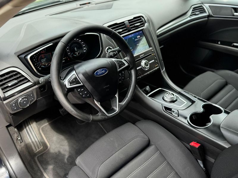 Ford Mondeo 2.0 Titan. 140kW  ČR 1.MAJ.DPH - fotka 16 z 26