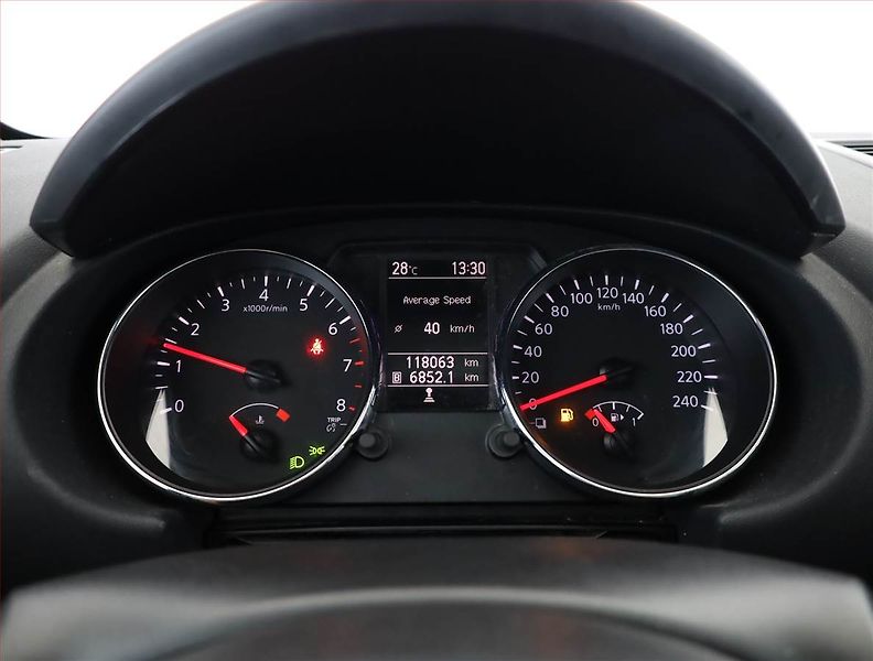 Nissan Qashqai (2013) 1.6, ČR,1.maj, Serv.kniha - fotka 9 z 15