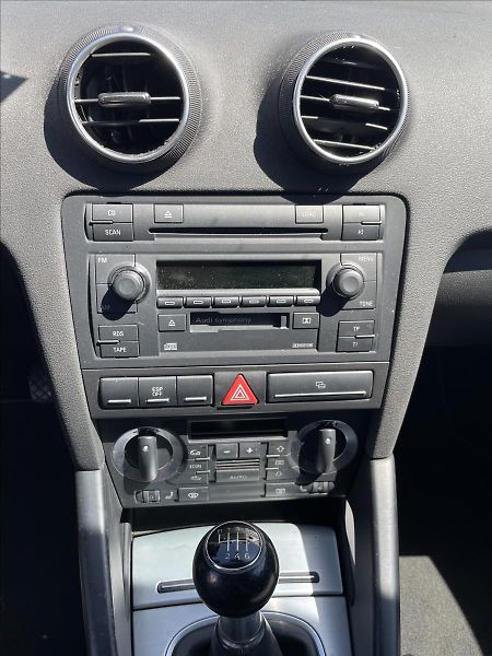 Audi A3 2,0 TDi 103kW*S-line*servis - fotka 11 z 47