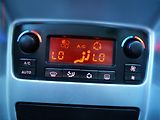 Peugeot 307 (2006) 1.6 HDI, AC, TZ, panor. - náhled 17