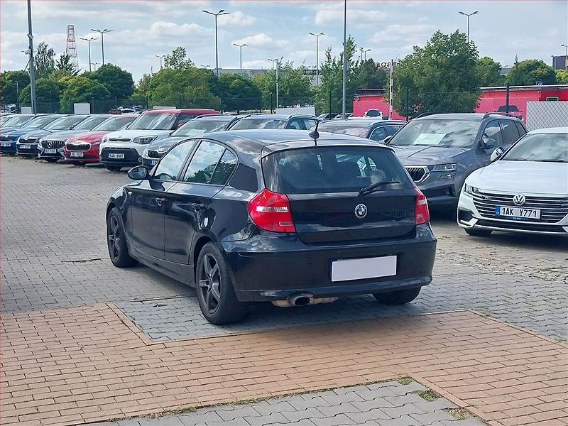 BMW Řada 1 (2009) 116i, nová STK, jezdí skvěle - fotka 4 z 14