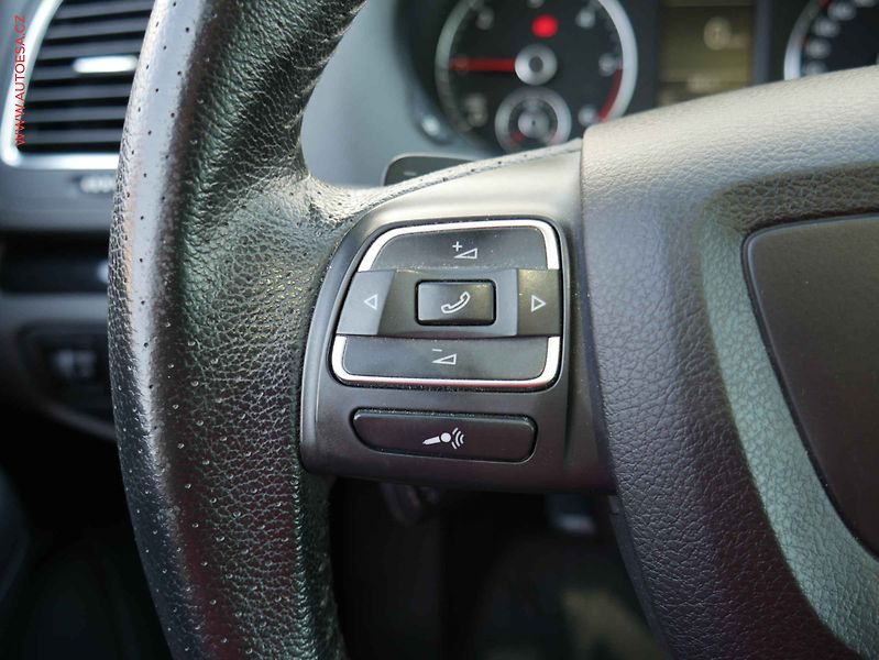 Seat Alhambra (2012) 2.0 TDI, FR, AT - fotka 14 z 22