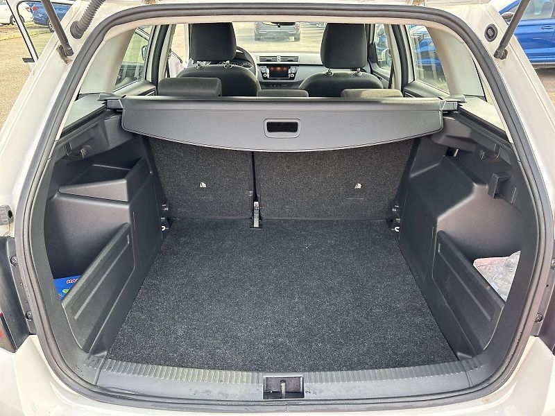 Škoda Fabia (2022) Combi Tour 1.0 TSI Active - fotka 22 z 23