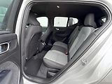 Volvo XC40 B3 FWD // CORE // 1. maj. //ČR - náhled 12