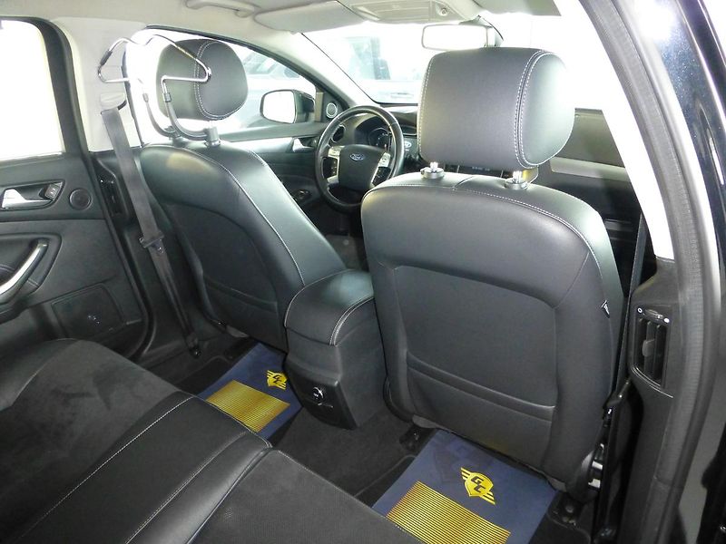 Ford Mondeo (2012) 2,0TDCI-120KW****ALU**TAŽNÉ - fotka 25 z 28
