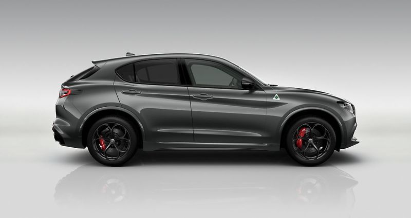 Alfa Romeo Stelvio (2026) Quadrifoglio 2.9 V6 BiTurbo 52 - fotka 2 z 6