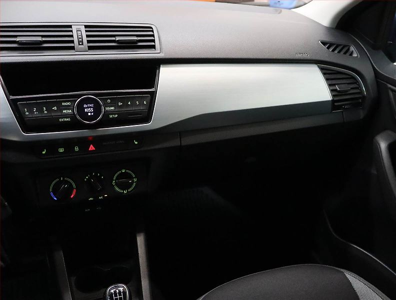 Škoda Fabia (2016) Ambition 1.0, ČR,1.maj - fotka 8 z 16