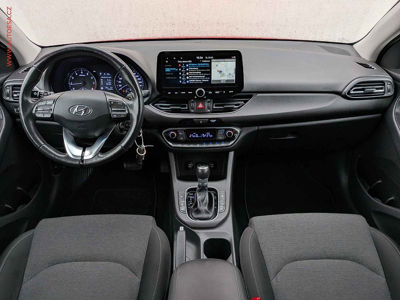 Hyundai i30 (2020) 1.5 T-GDi, 1.maj,ČR, servis - fotka 8 z 16