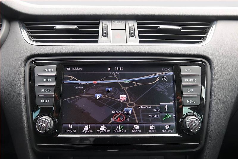Škoda Octavia (2013) Elegance 1.8 TSI, Automat - fotka 18 z 19
