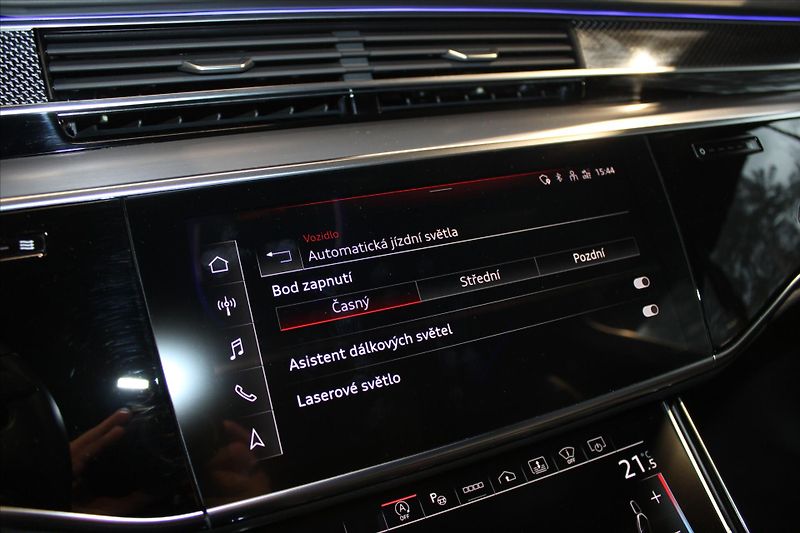 Audi S8 V8 TFSi 420kW quattro NezTop/P - fotka 23 z 38