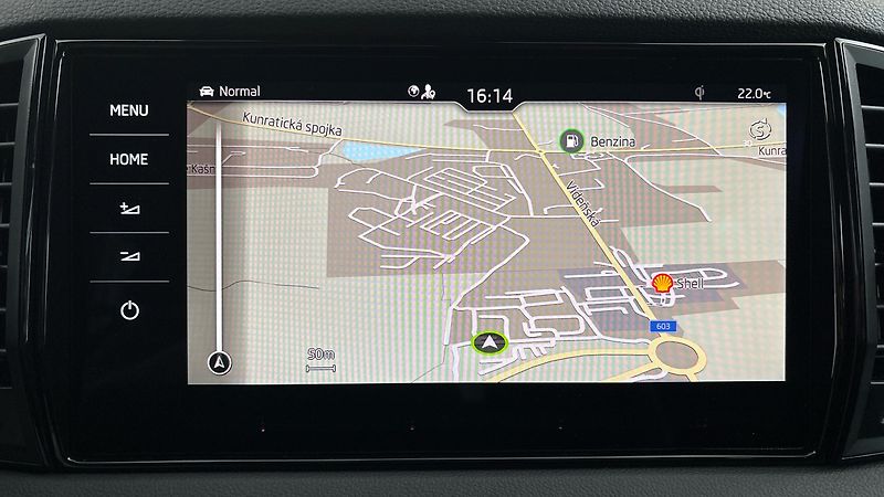 Škoda Karoq 2.0 TDI DSG 4x4 Sportline Excl - fotka 28 z 32