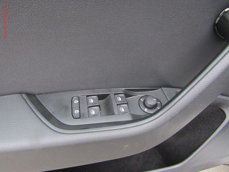 Škoda Superb (2020) 2.0TDi, ČR, Ambition, DSG - fotka 11 z 16