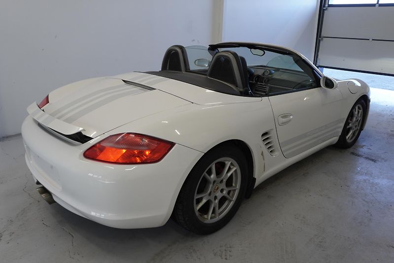 Porsche Boxster 3.4l LIMITED EDITION 1/500 - fotka 10 z 39