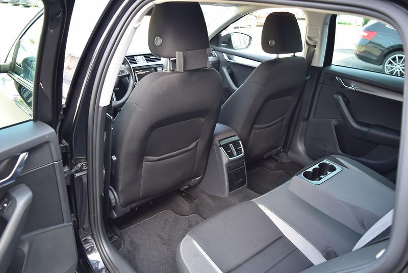 Škoda Octavia (2017) 1.4TSI 110kw AMBITION JOY XENO - fotka 16 z 49