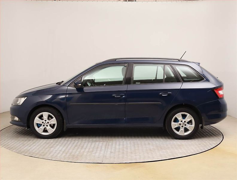Škoda Fabia (2015) Ambition Plus 1.2 TSI, Navi - fotka 3 z 18