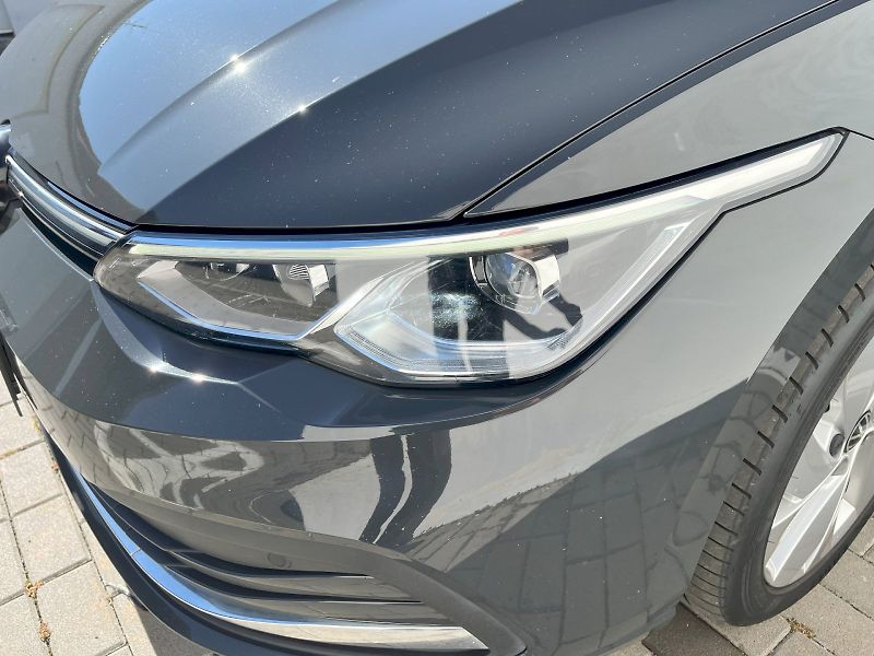 Volkswagen Golf (2022) VARIANT 1,5 eTSI 96KW DSG STYL - fotka 23 z 23