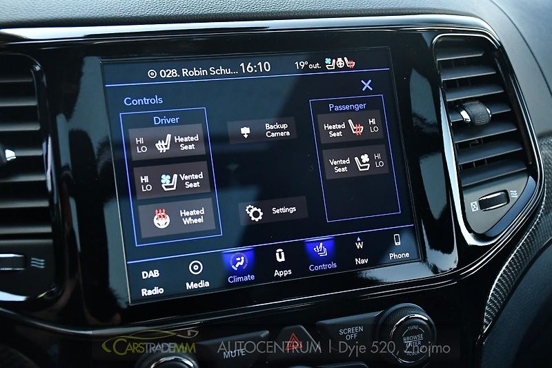 Jeep Grand Cherokee 6.2 V8 TRACKHAWK ČR 1M - fotka 34 z 49