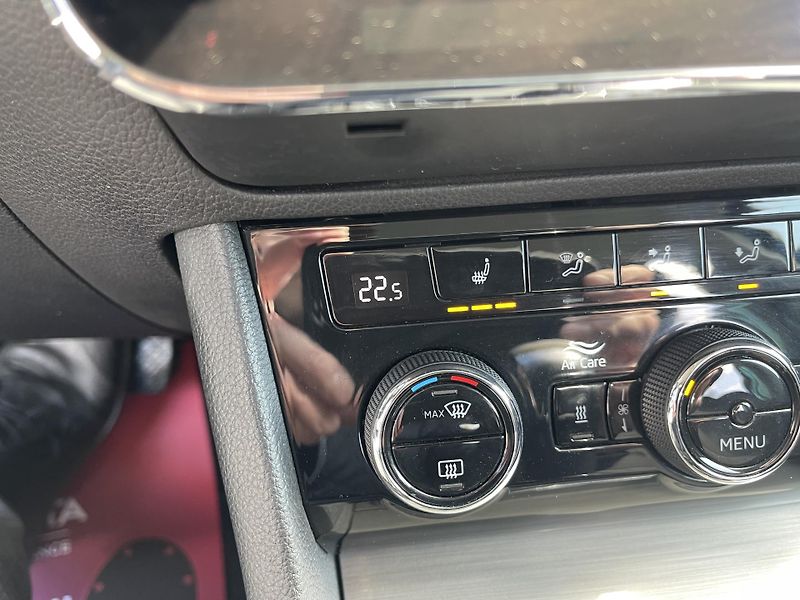 Škoda Superb 2.0 TSi Dsg 4x4 STYLE-DPH-ČR ! - fotka 41 z 54