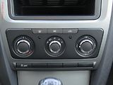 Škoda Octavia (2012) 1.6 MPi, Tour, AC - náhled 12