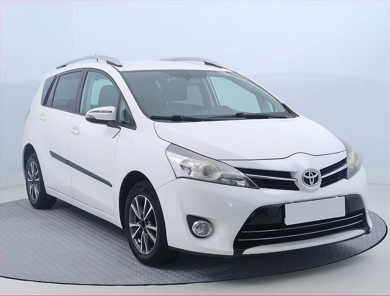 Toyota Verso (2013) 1.8 Valvematic, Automat - fotografie inzerátu