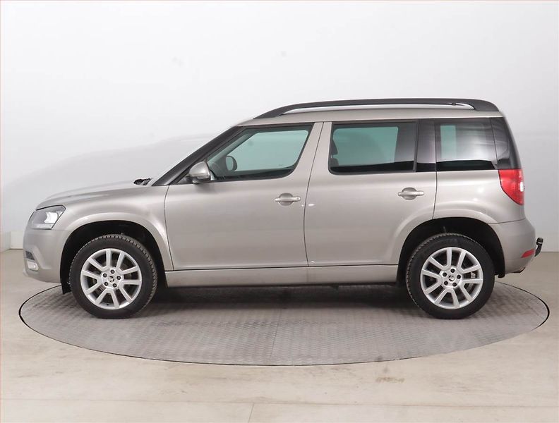 Škoda Yeti (2014) 1.2 TSI, Vyhř. sedaček - fotka 3 z 14
