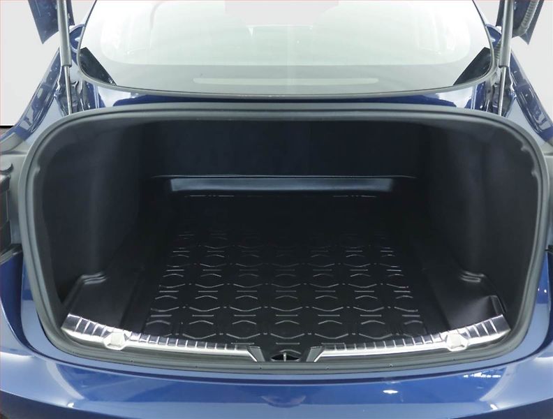 Tesla Model 3 (2019) Long Range RWD 78kWh, SoH 81% - fotka 14 z 22