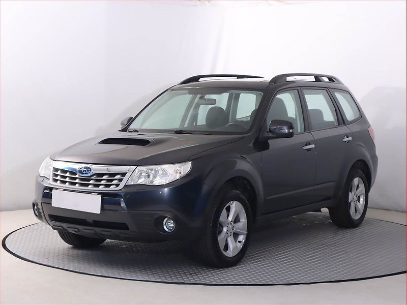 Subaru Forester (2011) 2.0 d, 4X4, Serv.kniha - fotka 2 z 16