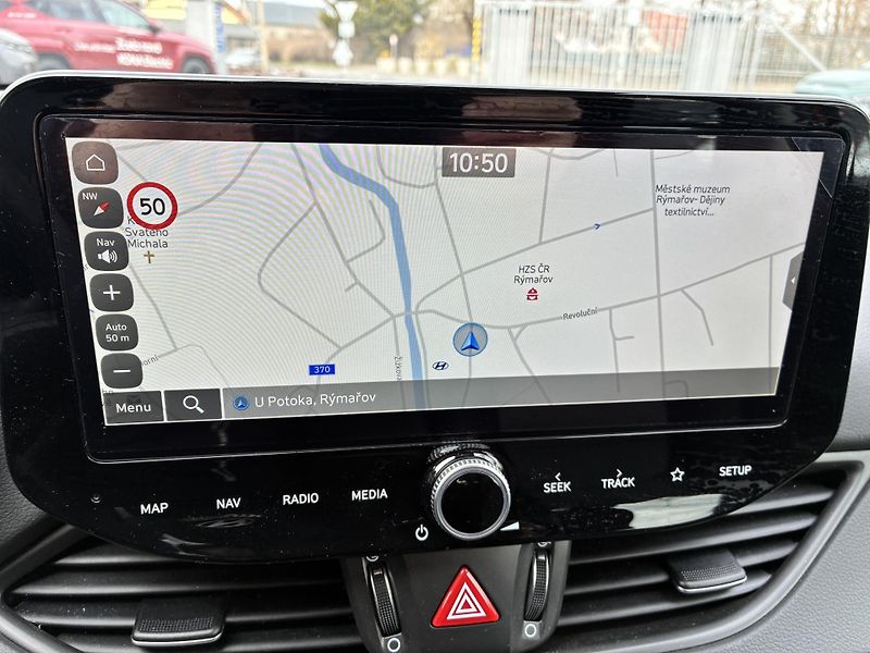 Hyundai i30 WG 1.5DPi 71kW SMART CLIMATE - fotka 23 z 31
