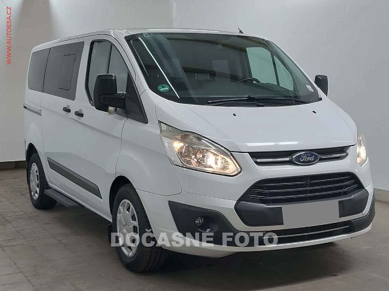 Ford Tourneo Custom (2016) 2.0TDCi, Trend, AC - fotka 1 z 13