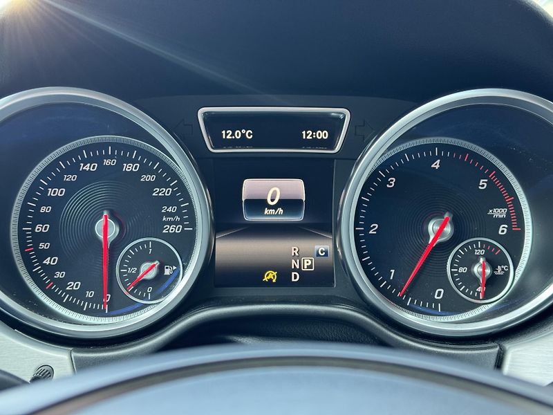 Mercedes-Benz GLE (2017) 350D 190kW 4M, AIRMATIC, 360°  - fotka 30 z 50