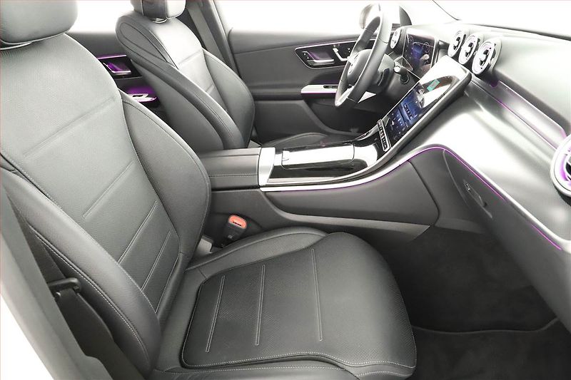 Mercedes-Benz GLC (2024) 300 e 4MATIC - fotka 7 z 22