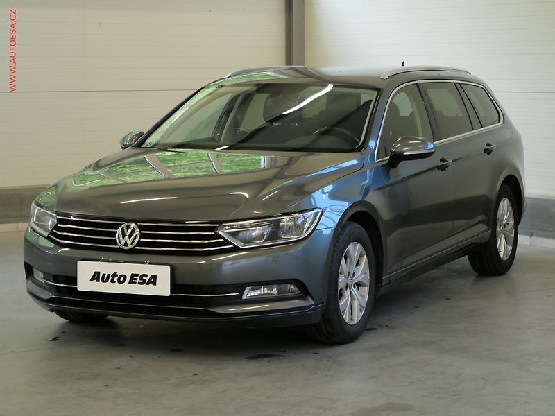 Volkswagen Passat (2015) 2.0 TDi, DSG, park.asist - fotka 3 z 21