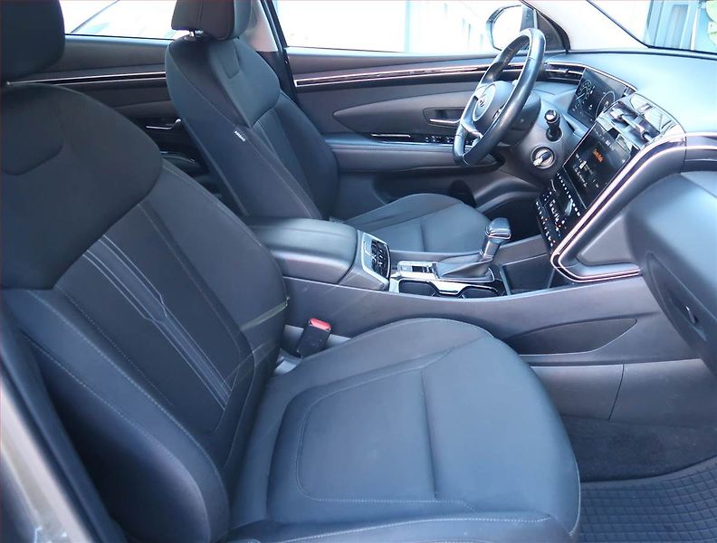 Hyundai Tucson (2021) 1.6 T-GDI 48V MHEV - fotka 9 z 17