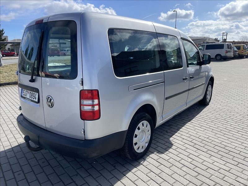 Volkswagen Caddy 1,6 TDi 75kw MAXI TAŽNÉ DPH po - fotka 29 z 31