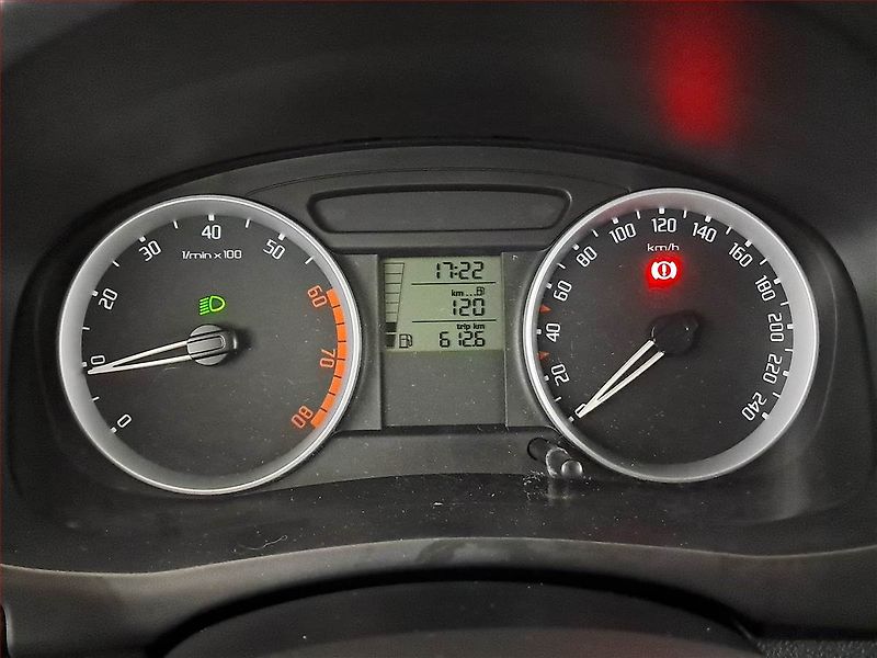 Škoda Fabia (2009) Ambition 1.2 12V, Tažné - fotka 11 z 14