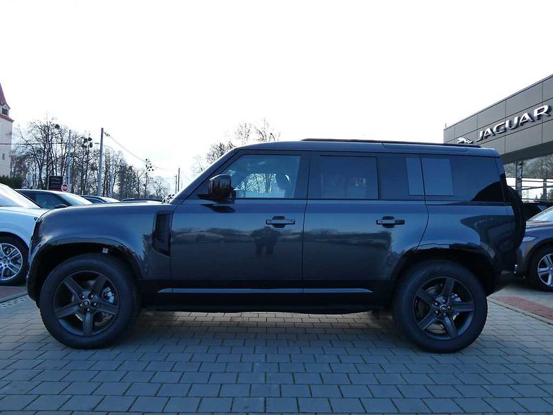 Land Rover Defender (2026) 110 3,0 X-Dynamic SE D250 - fotka 3 z 37