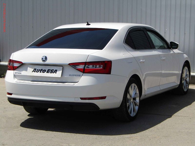 Škoda Superb (2019) 2.0TDi, ČR, Active - fotka 4 z 19