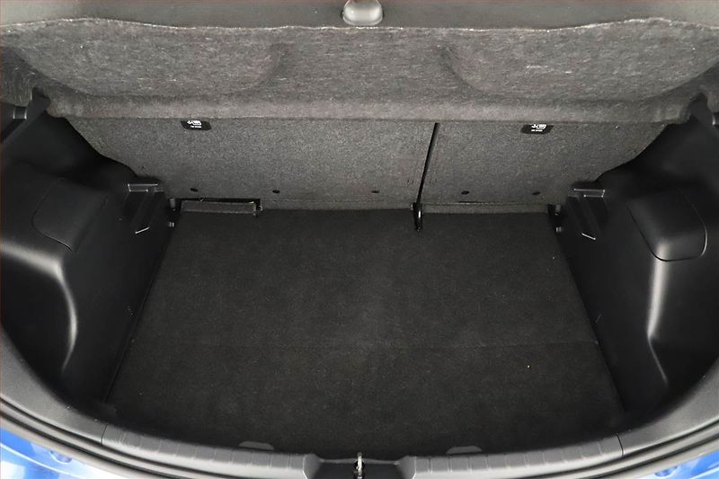 Toyota Yaris (2017) 1.5 Dual VVT-i, Serv.kniha - fotka 12 z 13
