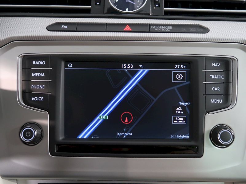 Volkswagen Passat (2016) COMFORTLINE 2.0TDI 110KW TAŽNÉ - fotka 30 z 39