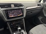 Volkswagen Tiguan 2,0 DSG DPH ACC NZTOP VC TAŽNÉ - náhled 14
