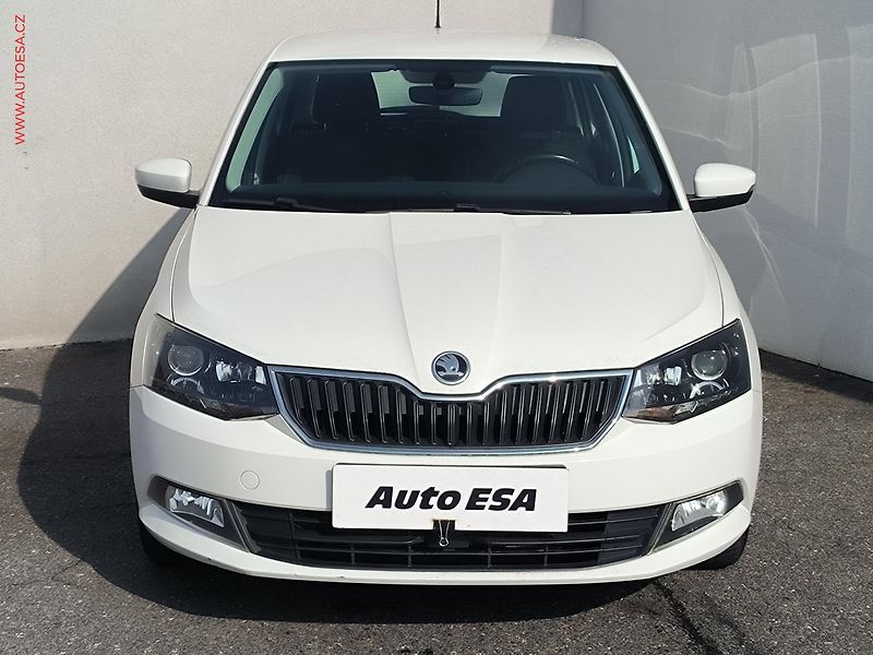 Škoda Fabia (2016) 1.2 TSi, 2.maj,ČR, Style - fotka 2 z 18