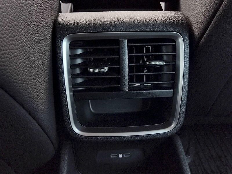 Škoda Octavia (2025) Combi top Selection 1,5 Tsi 11 - fotka 31 z 42