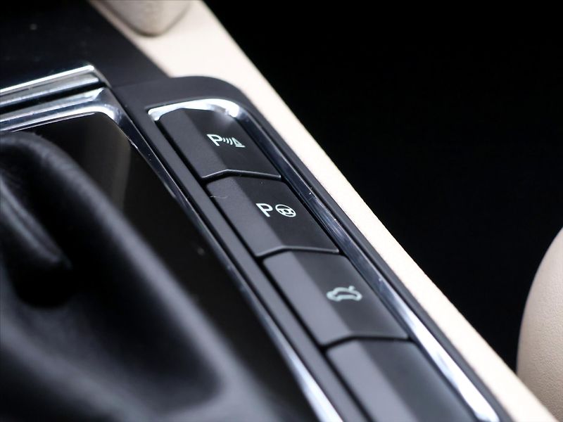 Škoda Superb 2,0 TDI 4x4 DSG Exclusive Kůže - fotka 25 z 34