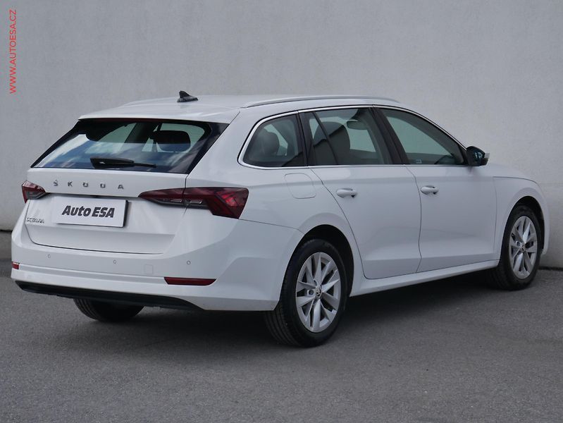 Škoda Octavia (2021) 2.0 TDi, ČR, Style, LED, navi - fotka 6 z 17