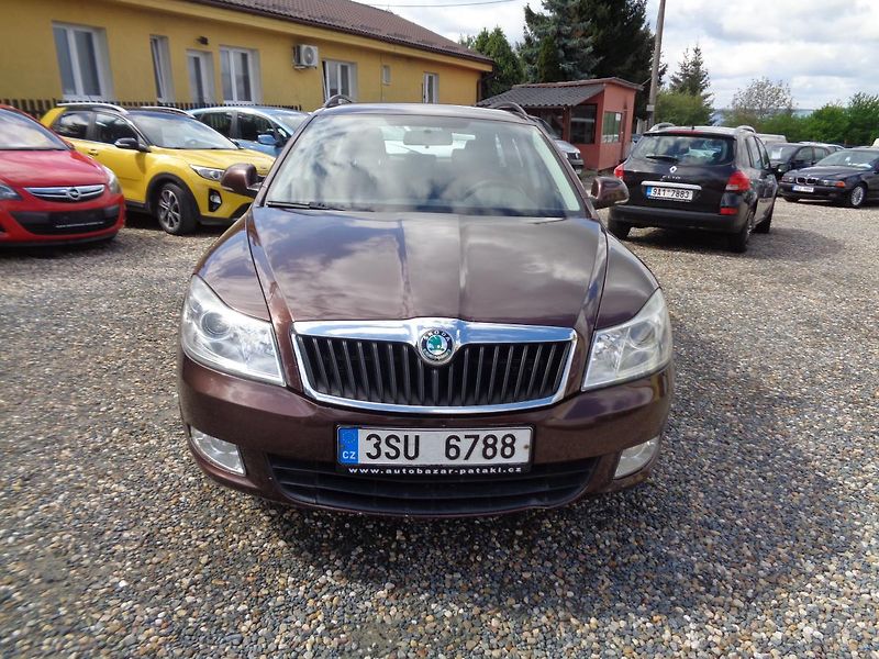 Škoda Octavia 1,6 TDI - fotka 2 z 17