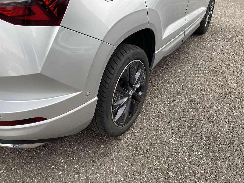Škoda Karoq (2025) 1.5 TSI DSG Sportline - fotka 39 z 45