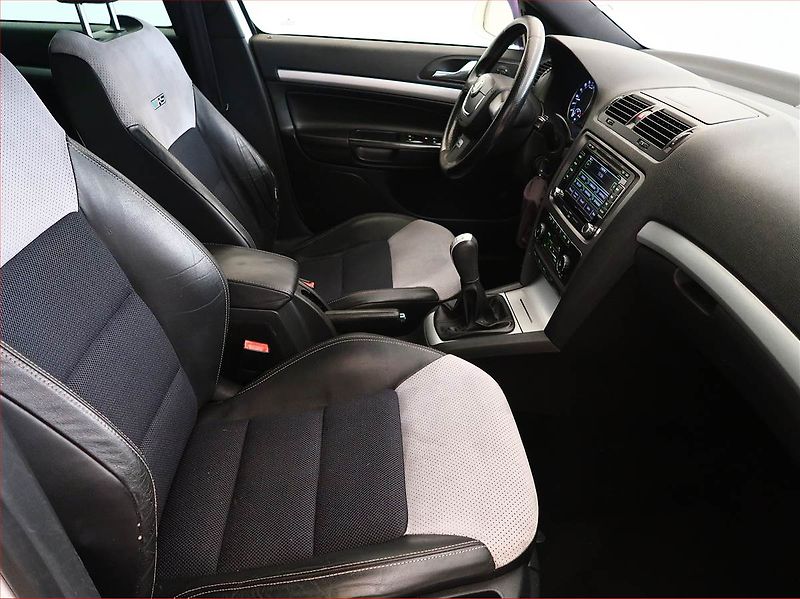 Škoda Octavia (2010) RS 2.0 TDI, Navi, Tempomat - fotka 9 z 15