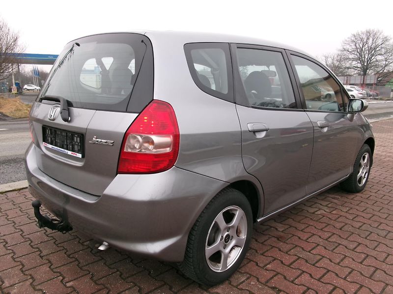 Honda Jazz (2005) 1,3i - ZADÁNO - fotka 9 z 27